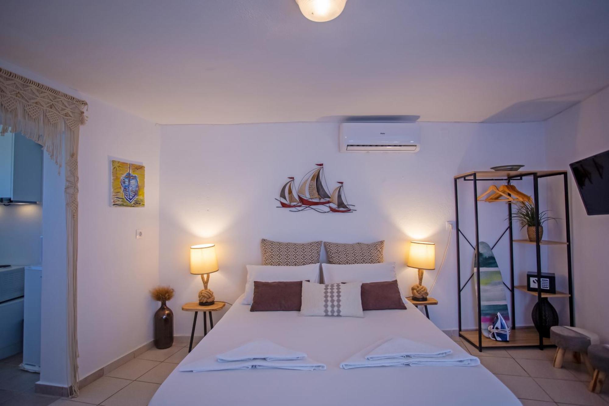 Sing And Blossom Accommodation Mykonos Town エクステリア 写真