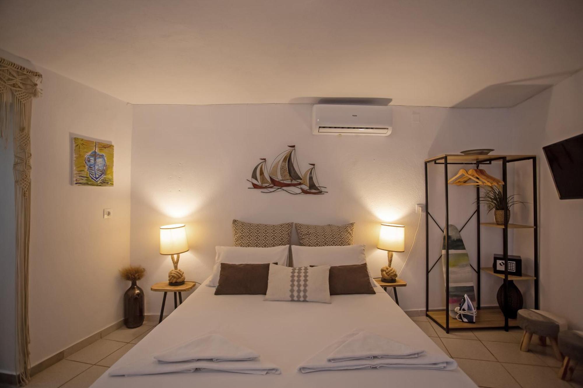 Sing And Blossom Accommodation Mykonos Town エクステリア 写真