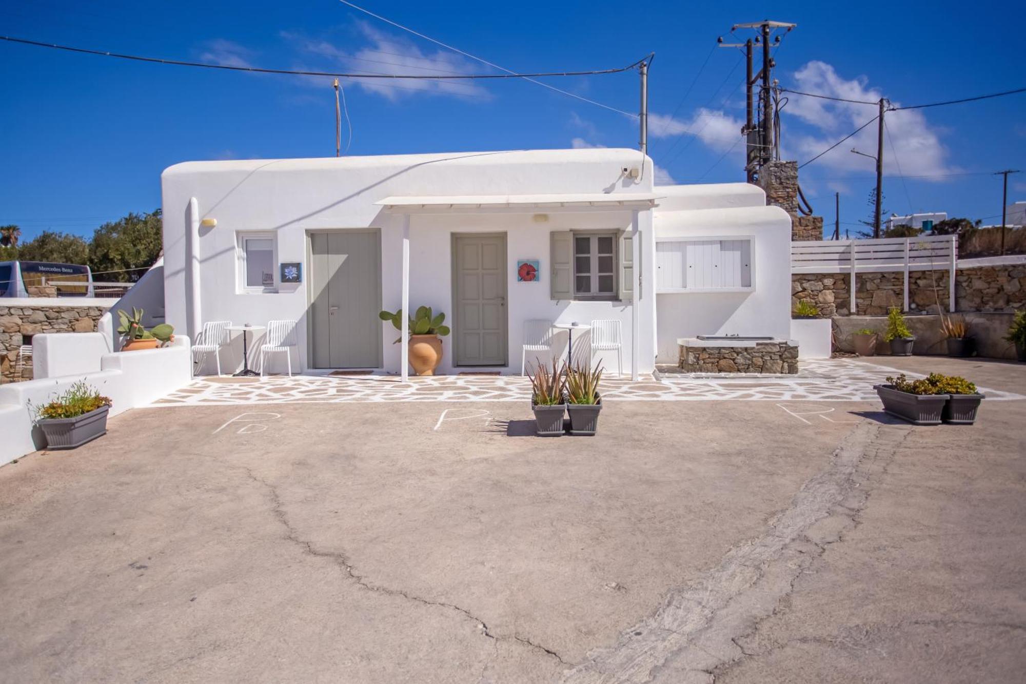 Sing And Blossom Accommodation Mykonos Town エクステリア 写真