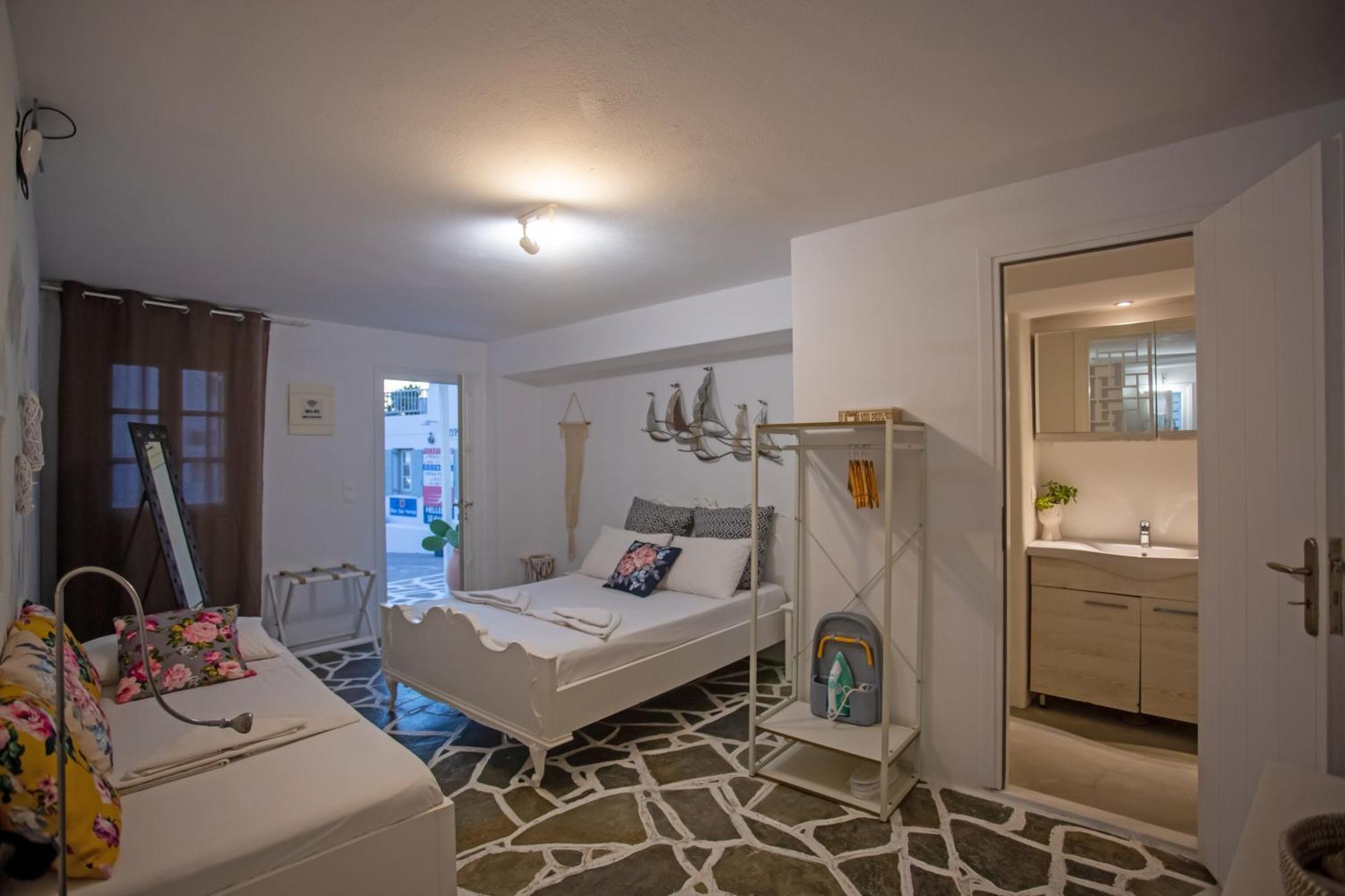 Sing And Blossom Accommodation Mykonos Town エクステリア 写真